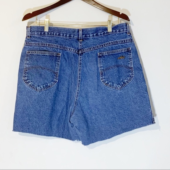 Vintage Chic mom denim shorts - Picture 3 of 5